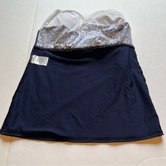 Lands' End Women's Halter Swim Top 8L Underwire,  padded  Navy blue and white - Picture 4 of 8